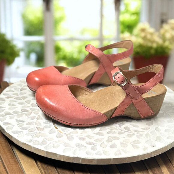 Dansko Tiffani Supportive Coral Leather Wedge Mary Jane Sandal EU 39 Comfortable - Picture 2 of 13